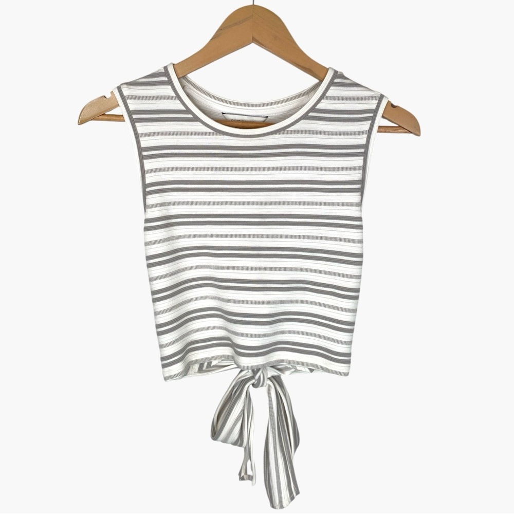 CLUB MONACO 'tie back' crop top size: M